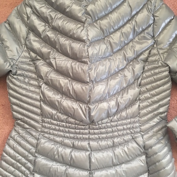 Calvin Klein Premium Down Coat .Packable Bag ,Light Weight Size M , Grey New - Picture 15 of 16